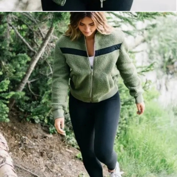 Zyia Active Olive Flying V Fleece Sherpa Full Zip Bomber Jacket - Picture 2 of 5